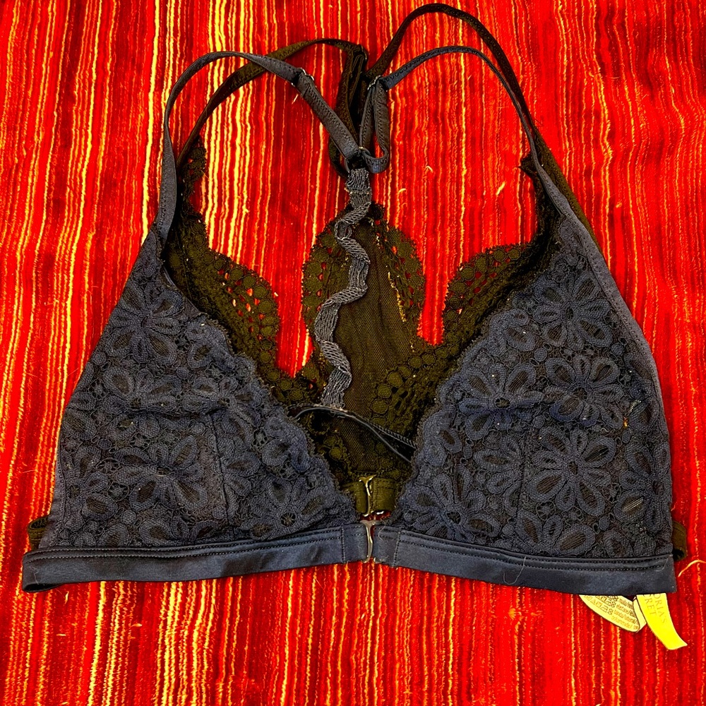 Victoria Secret Bundle of Bralettes 💙🖤